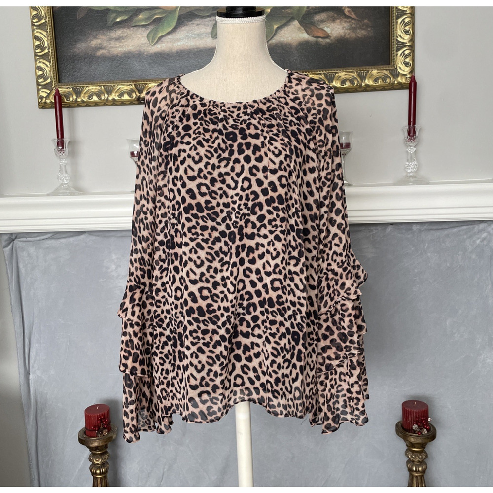 Davi & Dani Leopard Print Blouse Bell Layered Sleeve Large